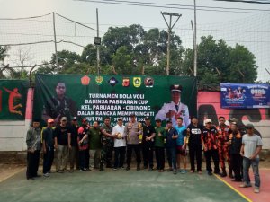 Menyambut HUT TNI ke-78, Babinsa Kelurahan Pabuaran, Kecamatan Cibinong, mengadakan turnamen bola voli Babinsa Pabuaran Cup tahun 2023, yang diikuti oleh 13 RW.